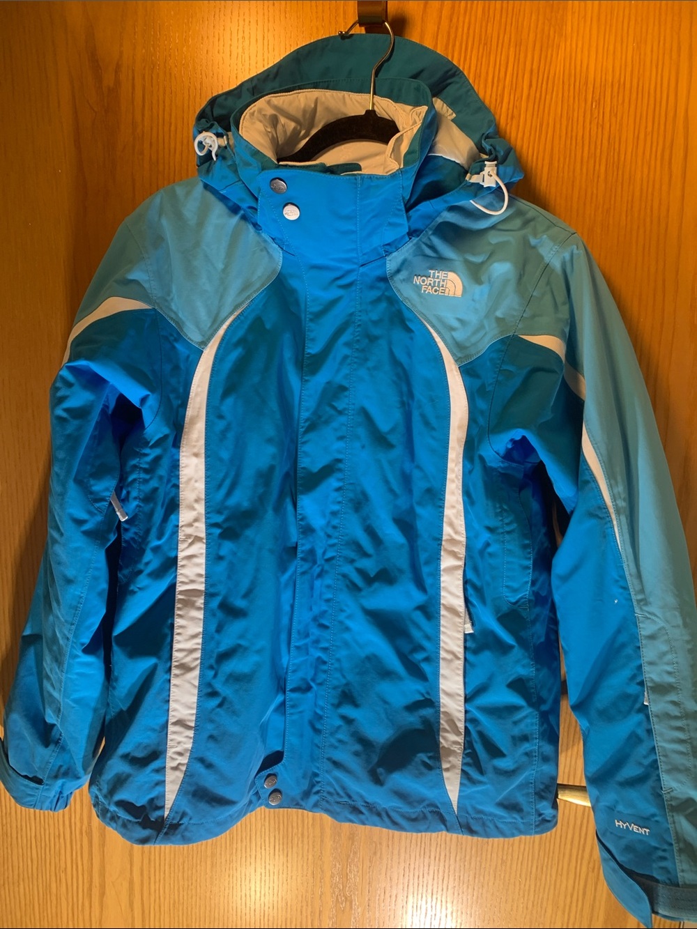 The North Face Women's Teal and Light Blue Ski Jacket with Hood - Size M